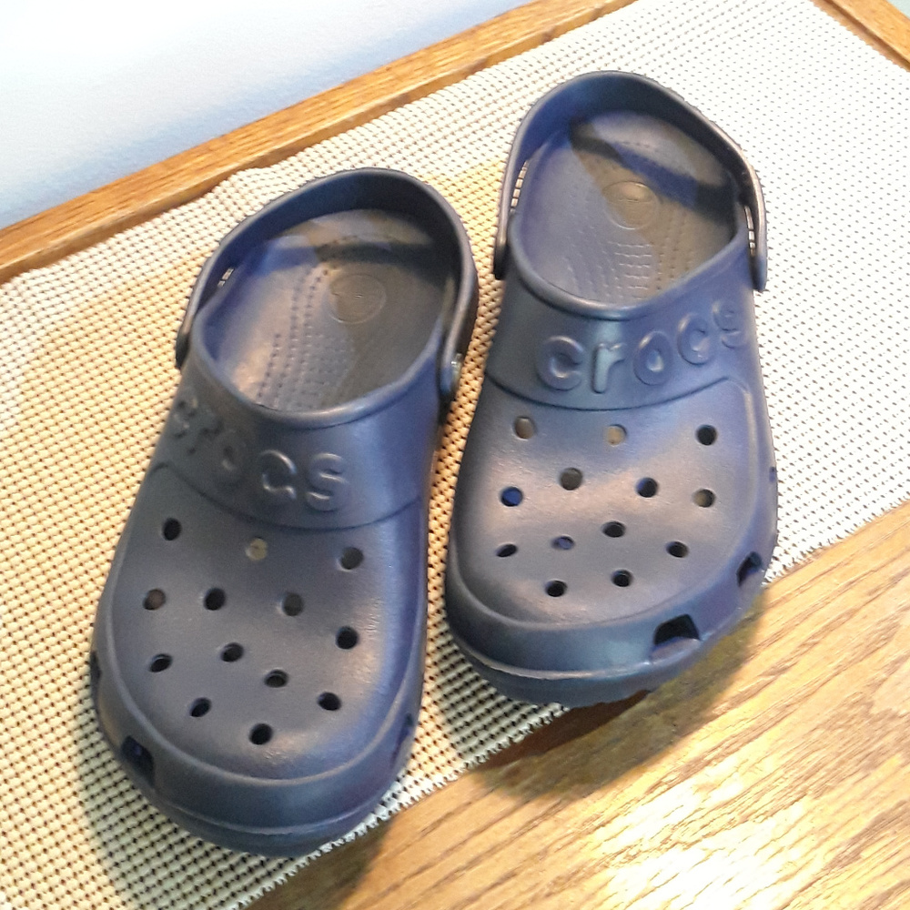 CROCS